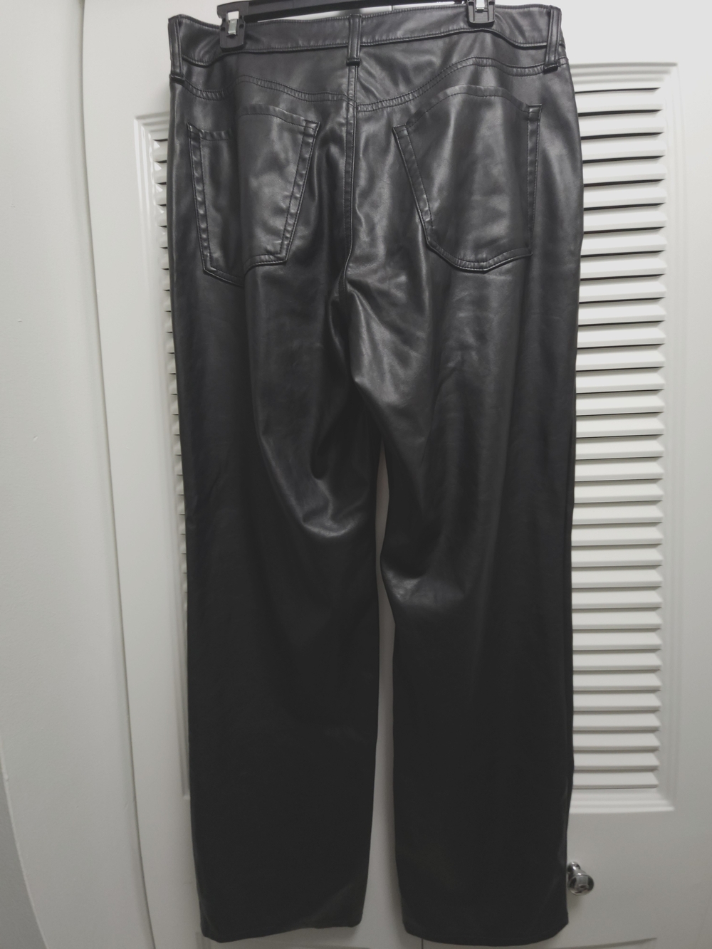 Old Navy Faux Leather Pants OG Loose High Rise Black Wide Leg Size 12 - Picture 6 of 11